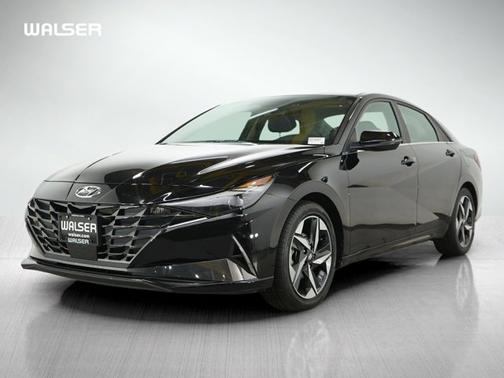 2022 Hyundai ELANTRA Limited