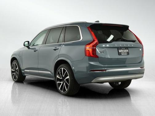 2022 Volvo XC90 Recharge Plug-In Hybrid Inscription Expression