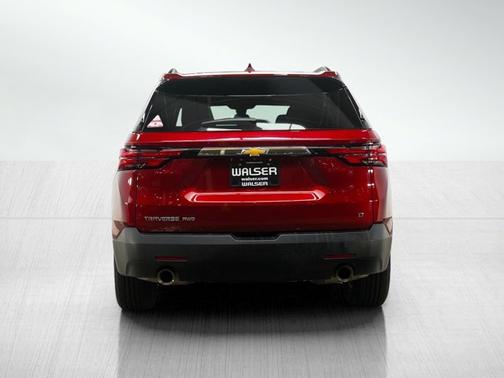 Radiant Red Tintcoat 2023 Chevrolet Traverse LT Cloth