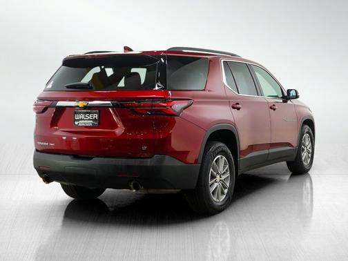 Radiant Red Tintcoat 2023 Chevrolet Traverse LT Cloth