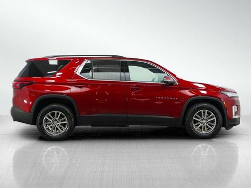 Radiant Red Tintcoat 2023 Chevrolet Traverse LT Cloth