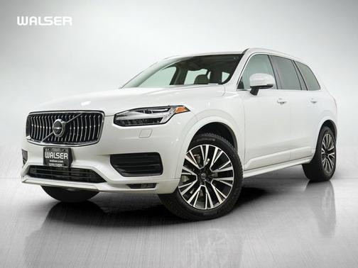 2020 Volvo XC90 T6 Momentum