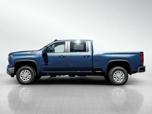 2025 Chevrolet Silverado 3500 LT