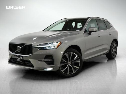 2022 Volvo XC60 Momentum