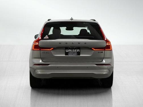 2022 Volvo XC60 Momentum