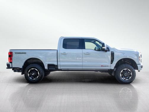 Avalanche 2025 Ford F-350 Platinum