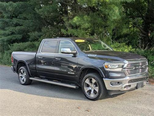 2021 RAM 1500 Laramie Crew Cab 4x4 64' Box