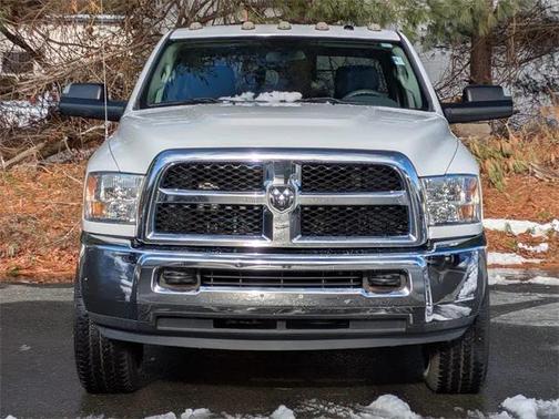 2017 RAM 2500 Tradesman Crew Cab 4x4 64' Box