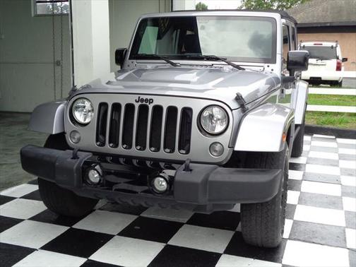2015 Jeep Wrangler Unlimited Altitude