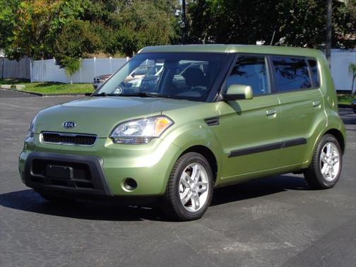 2010 Kia Soul +