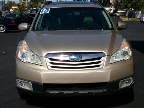 2010 Subaru Outback 2.5 i Premium