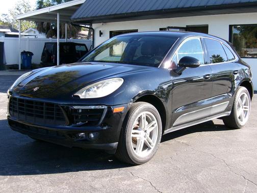 2017 Porsche Macan 