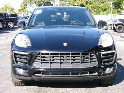 2017 Porsche Macan 