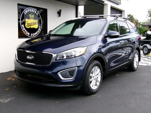Blaze Blue 2016 Kia Sorento LX