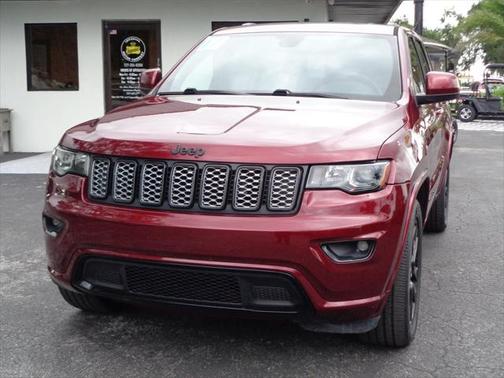 2017 Jeep Grand Cherokee Altitude