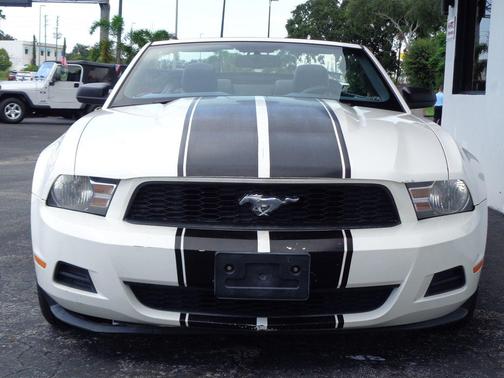 2010 Ford Mustang Premium
