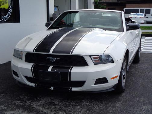 2010 Ford Mustang Premium