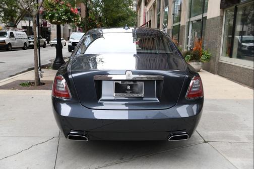 2024 Rolls-Royce Ghost EWB