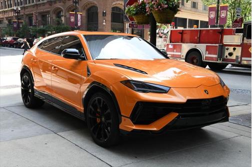 2024 Lamborghini Urus S