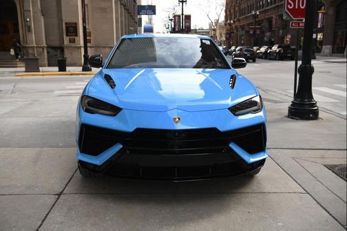 2024 Lamborghini Urus S
