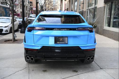 2024 Lamborghini Urus S