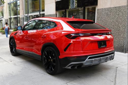 2022 Lamborghini Urus SUV