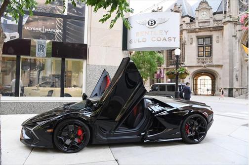 2024 Lamborghini Revuelto Coupe