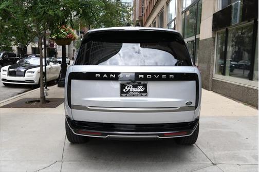 2023 Land Rover Range Rover P530 SE