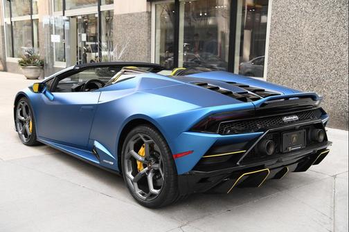 2023 Lamborghini Huracan EVO Spyder RWD