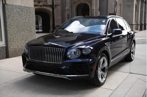 2023 Bentley Bentayga EWB V8