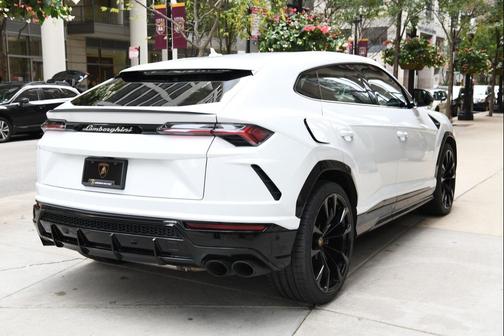 2022 Lamborghini Urus SUV