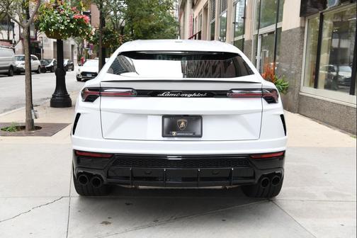 2022 Lamborghini Urus SUV