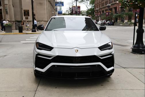 2022 Lamborghini Urus SUV