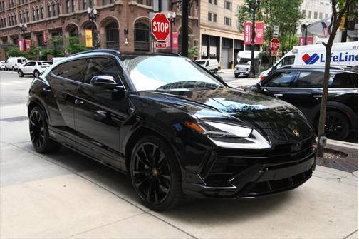 2024 Lamborghini Urus S