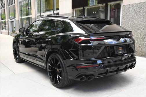 2024 Lamborghini Urus S