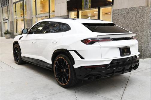 2024 Lamborghini Urus S
