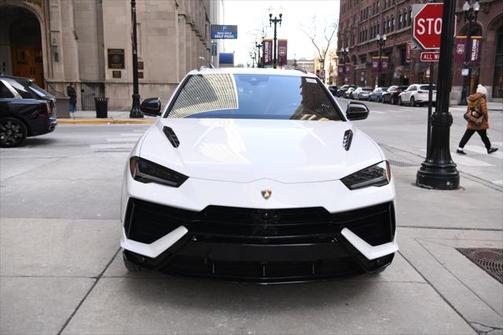 2024 Lamborghini Urus S