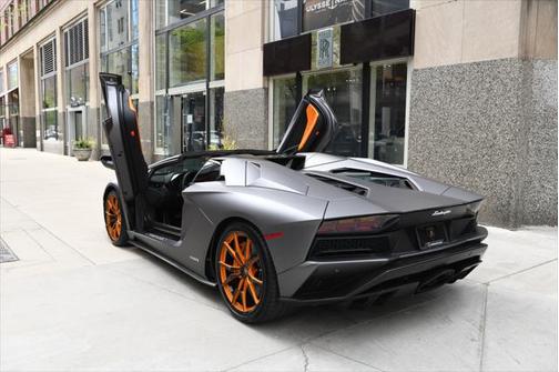 2018 Lamborghini Aventador S LP 740-4 S