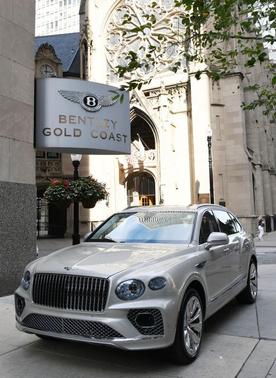 2023 Bentley Bentayga Azure EWB V8