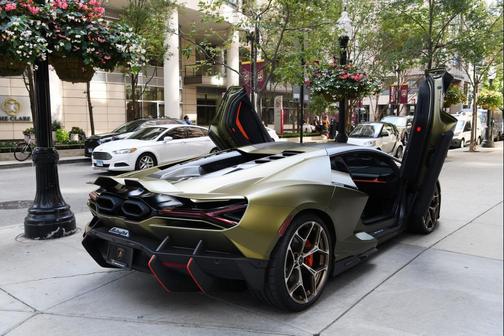 2025 Lamborghini Revuelto Coupe