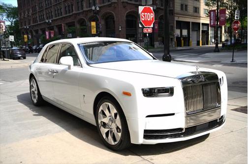 2023 Rolls-Royce Phantom Sedan