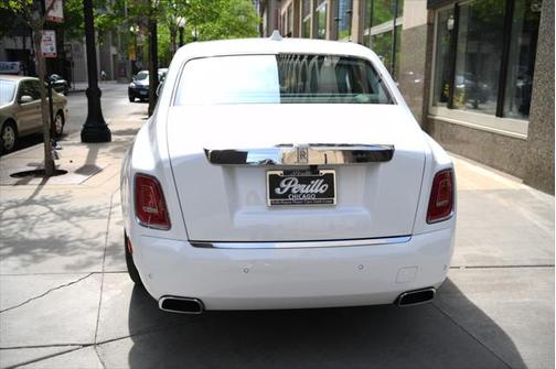 2023 Rolls-Royce Phantom Sedan