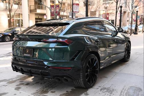 2024 Lamborghini Urus S
