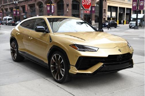 2023 Lamborghini Urus S