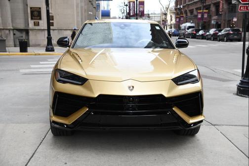 2023 Lamborghini Urus S