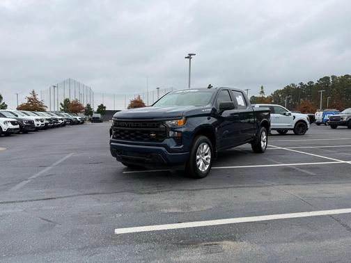2022 Chevrolet Silverado 1500 Custom