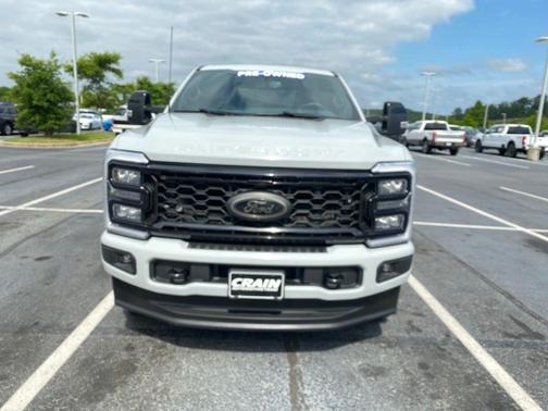 Avalanche 2025 Ford F-350 Lariat Super Duty