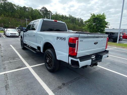 Avalanche 2025 Ford F-350 Lariat Super Duty
