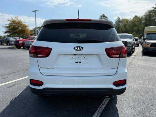2019 Kia Sorento LX