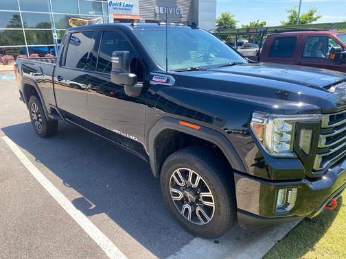 Onyx Black 2023 GMC Sierra 2500 AT4